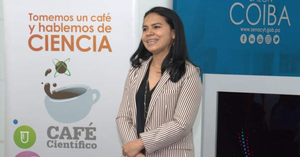 Café Científico Senacyt
