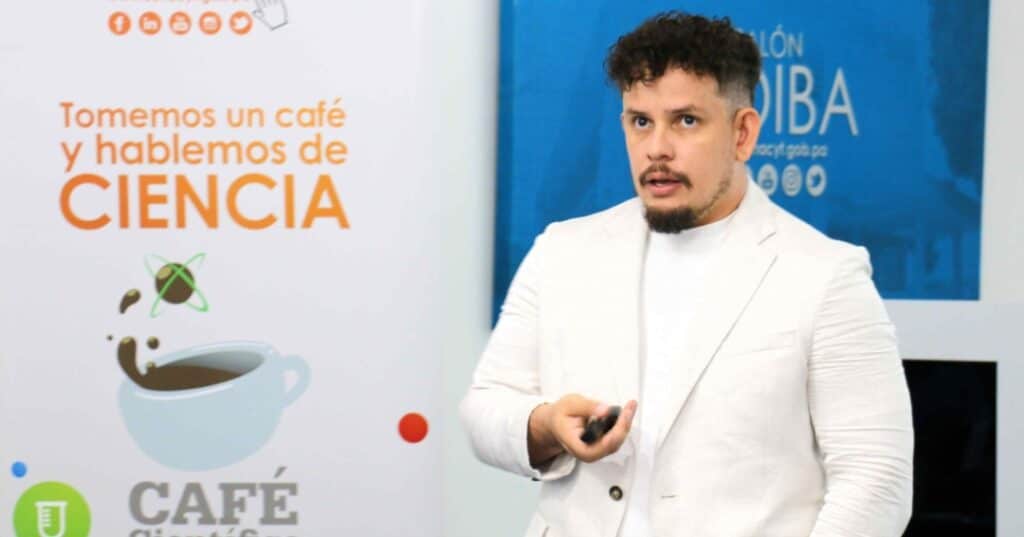 Café Científico Senacyt