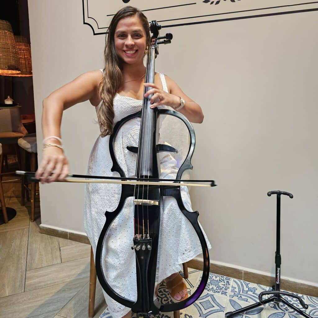 Gala Oye Mujer