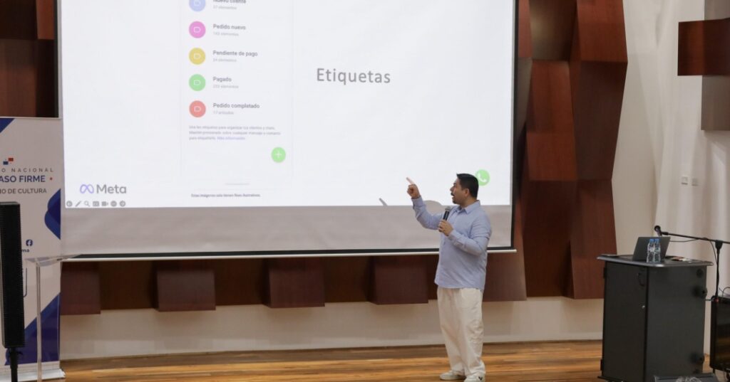 Mujeres artesanas