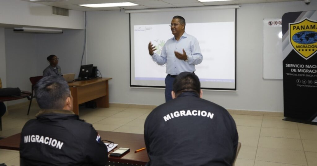 Servicio nacional de migración capacitada