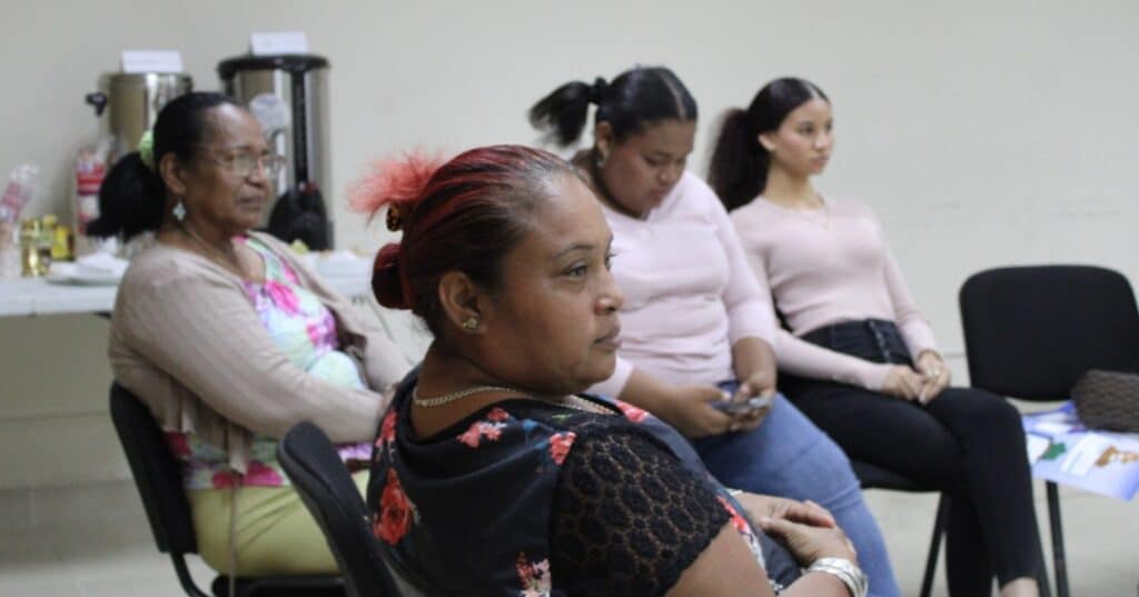 liderazgo comunitario femenino 5