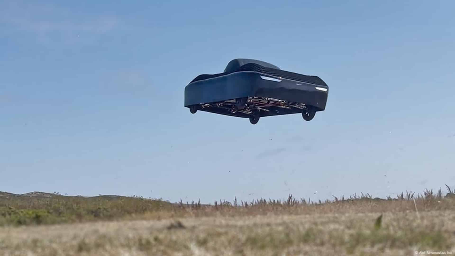 Auto volador de ALEF