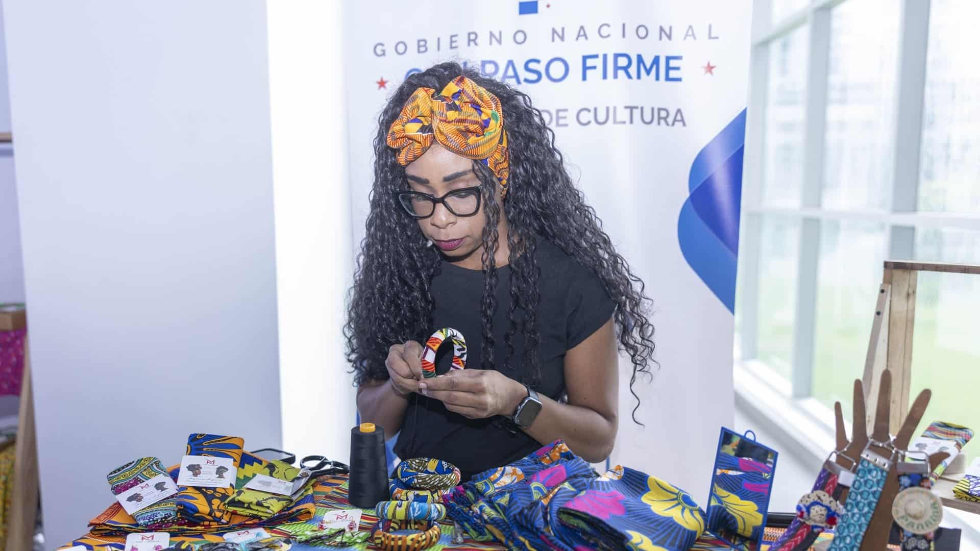 Artesanos panameños en mercado mundial