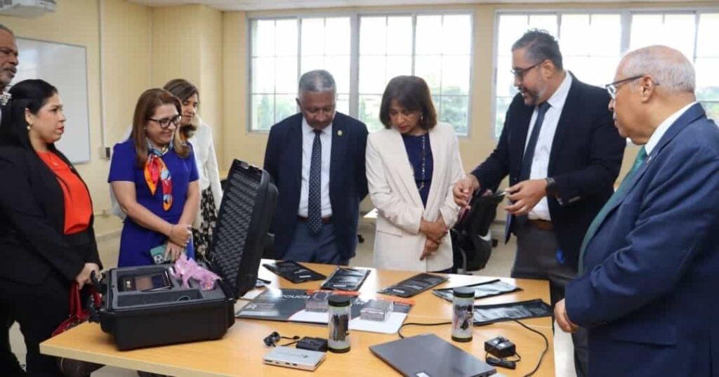 Nuevos laboratorios de la UTP 3 min