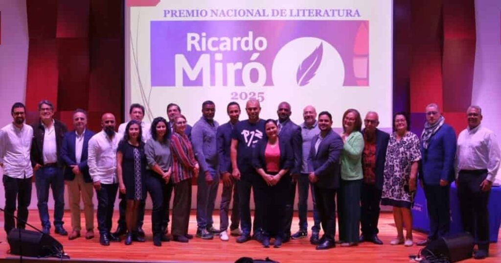 Premios Ricardo Miro 6 min