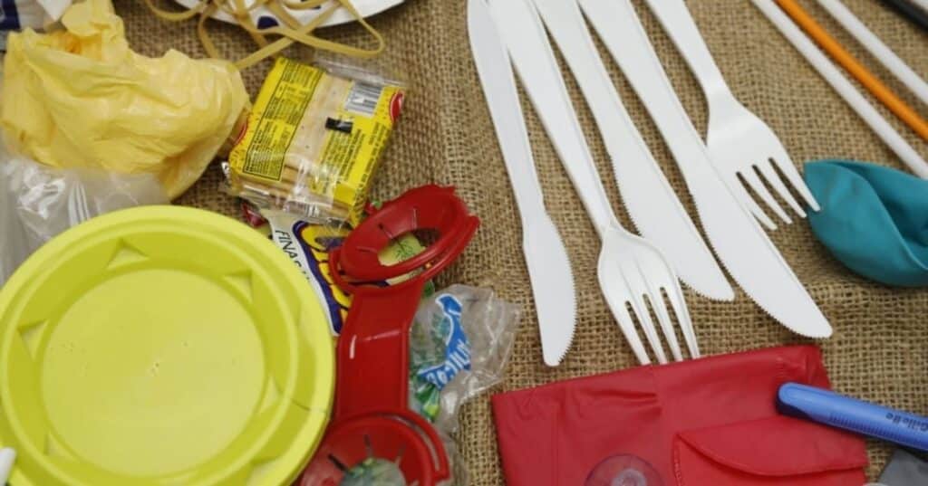 Plastico en areas protegidas 2