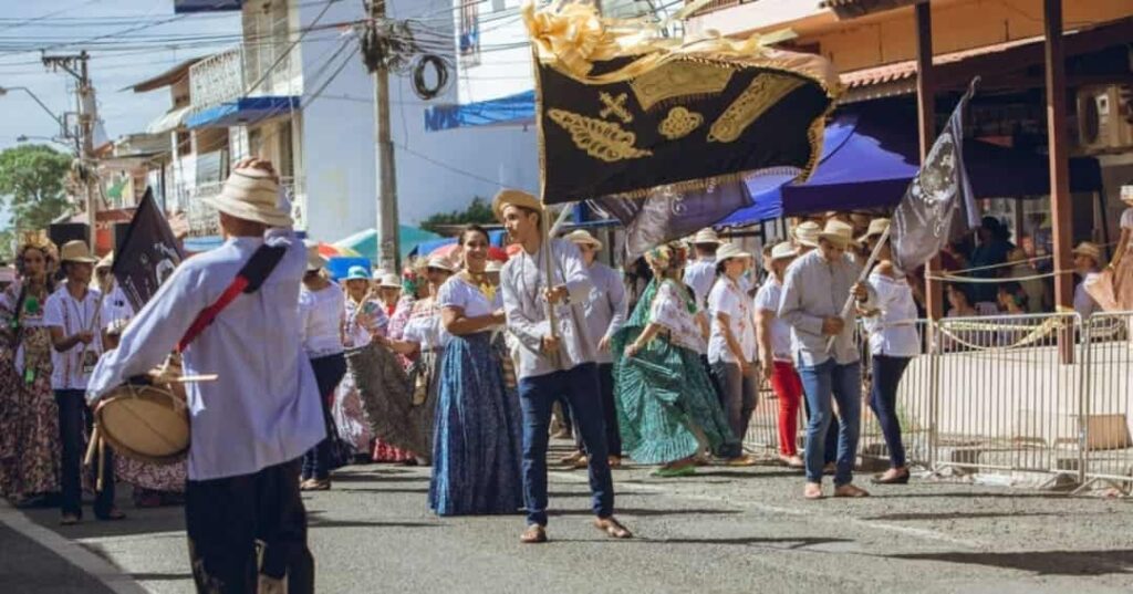 Desfile de las Mil Polleras