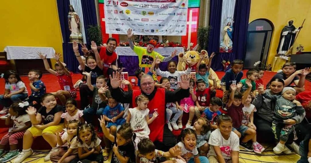 Fiesta de Navidad para la niñez
