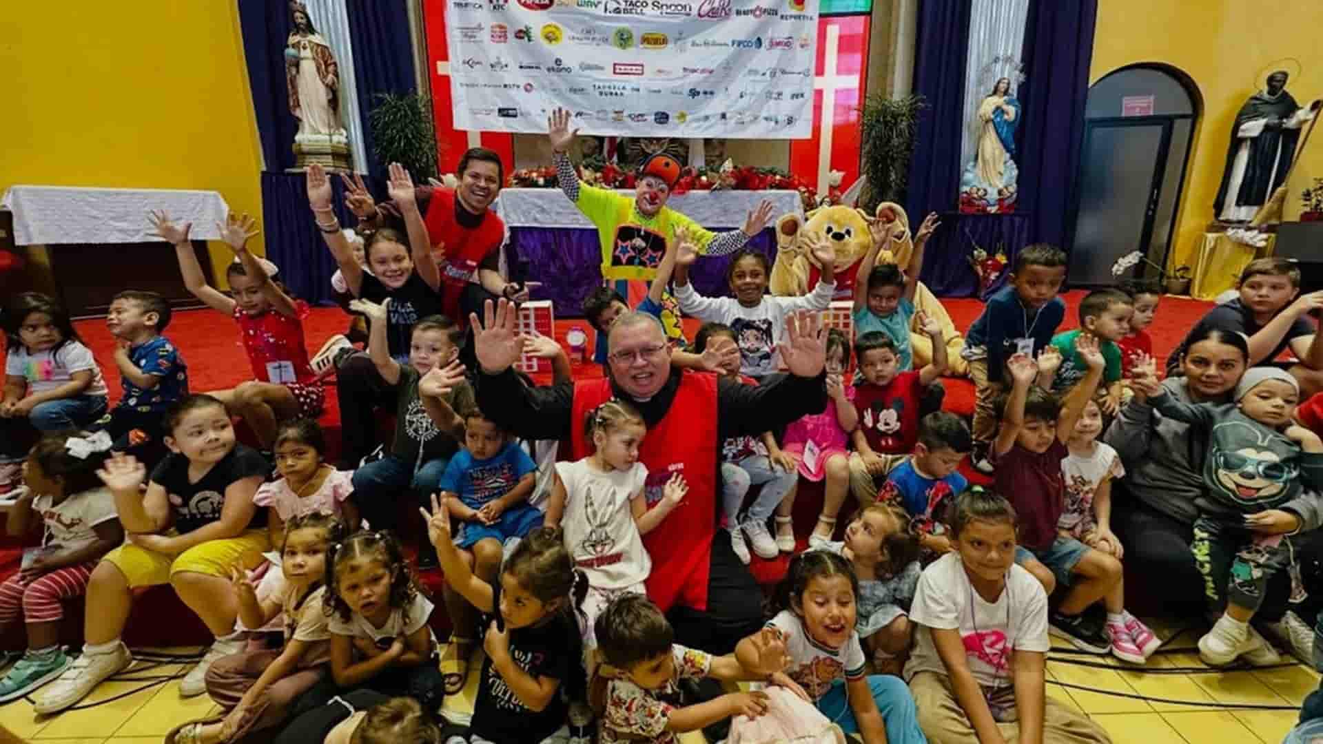 Fiesta de Navidad para la niñez