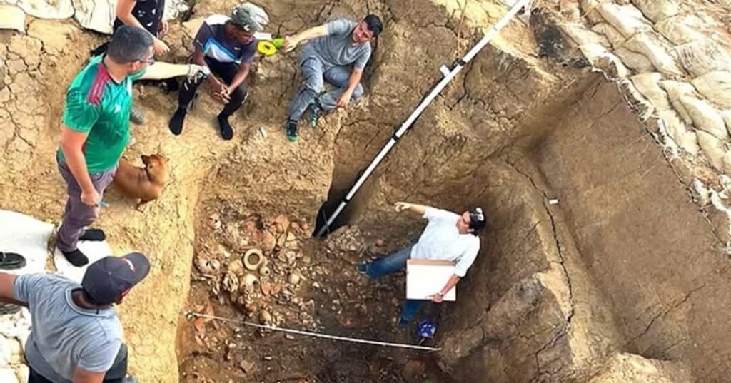 Excavaciones en El Caño