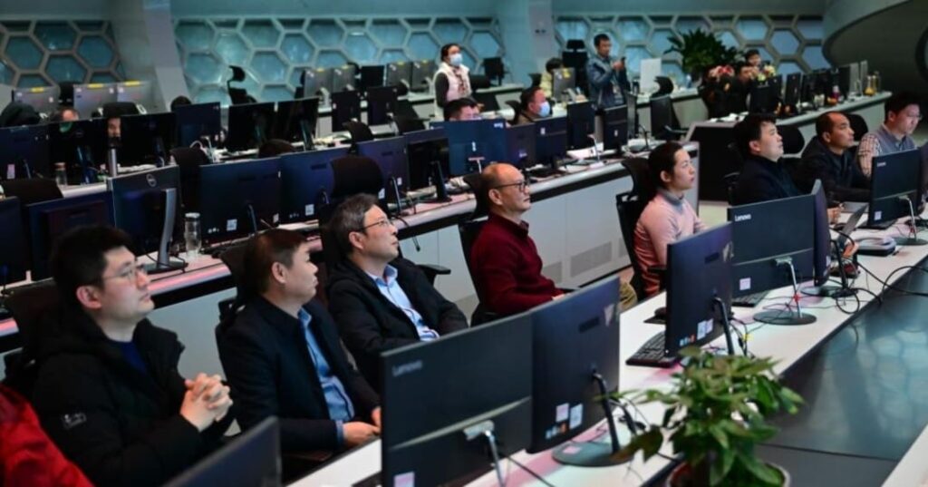 China bate récord de fusión nuclear con su sol artificial
