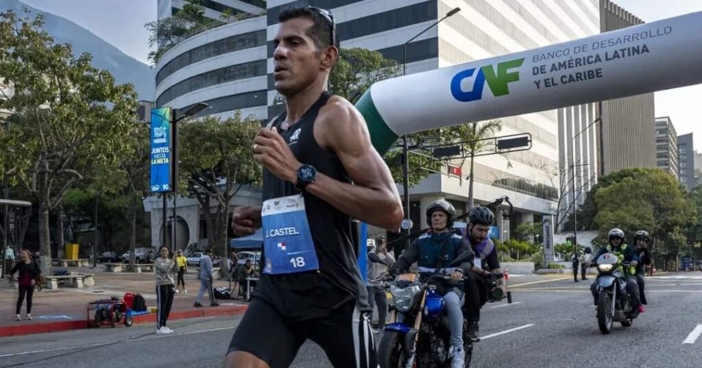 Jorge Castelblanco récord Maratón CAF 2026 Caracas