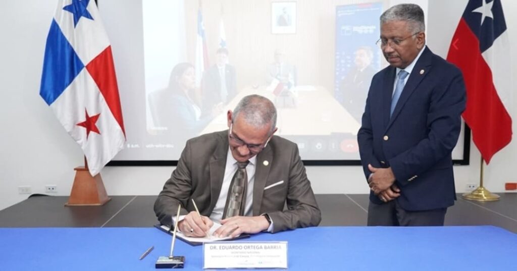 Panamá se une a LatamGPT