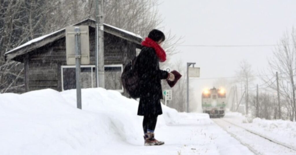 Japón mantuvo un tren en circulación para que una sola alumna pudiera llegar a la escuela 2 Estación de tren JR Hokkaido