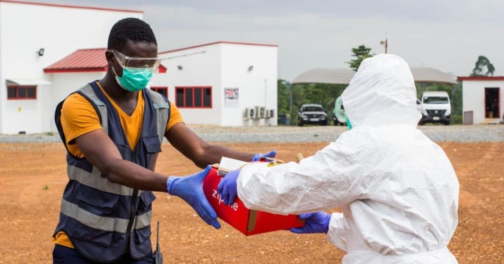drones de entrega de medicamentos en zonas rurales de Ghana