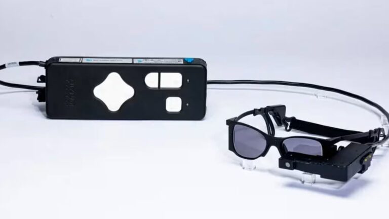 implante retinal con luz infrarroja