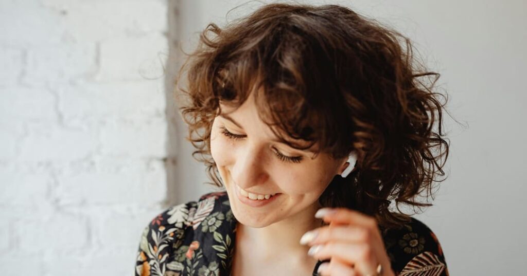 AirPods con traducción en tiempo real en iOS 19