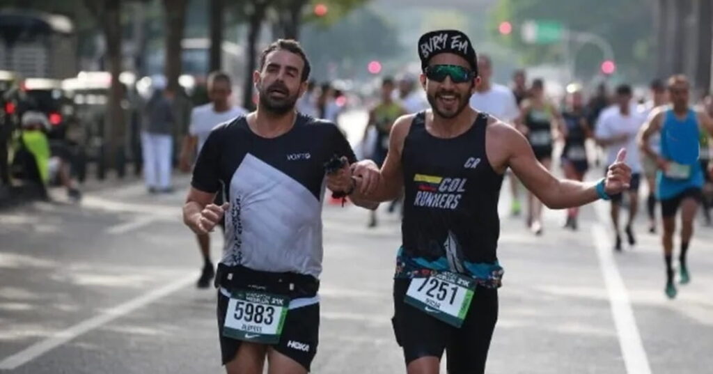 Alberto Carrillo: el triatleta que convirtió la adversidad en récord en el IRONMAN 70.3 Panamá 8 Alberto Carrillo récord mundial IRONMAN 70.3