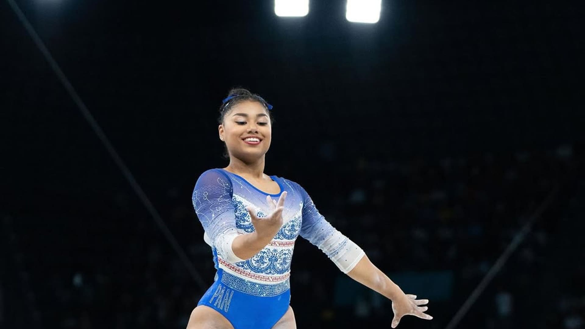 Hillary Heron en la Copa del Mundo de Gimnasia Artística