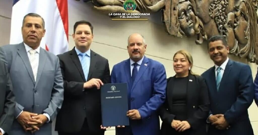 Ley 514 de Panamá contra el desperdicio de alimentos