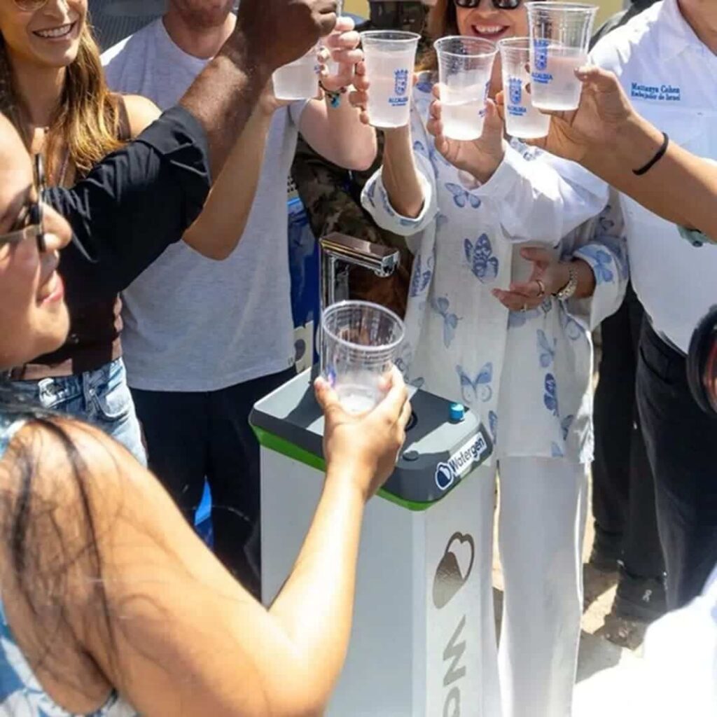 generador atmosférico de agua potable en isla Pedro González