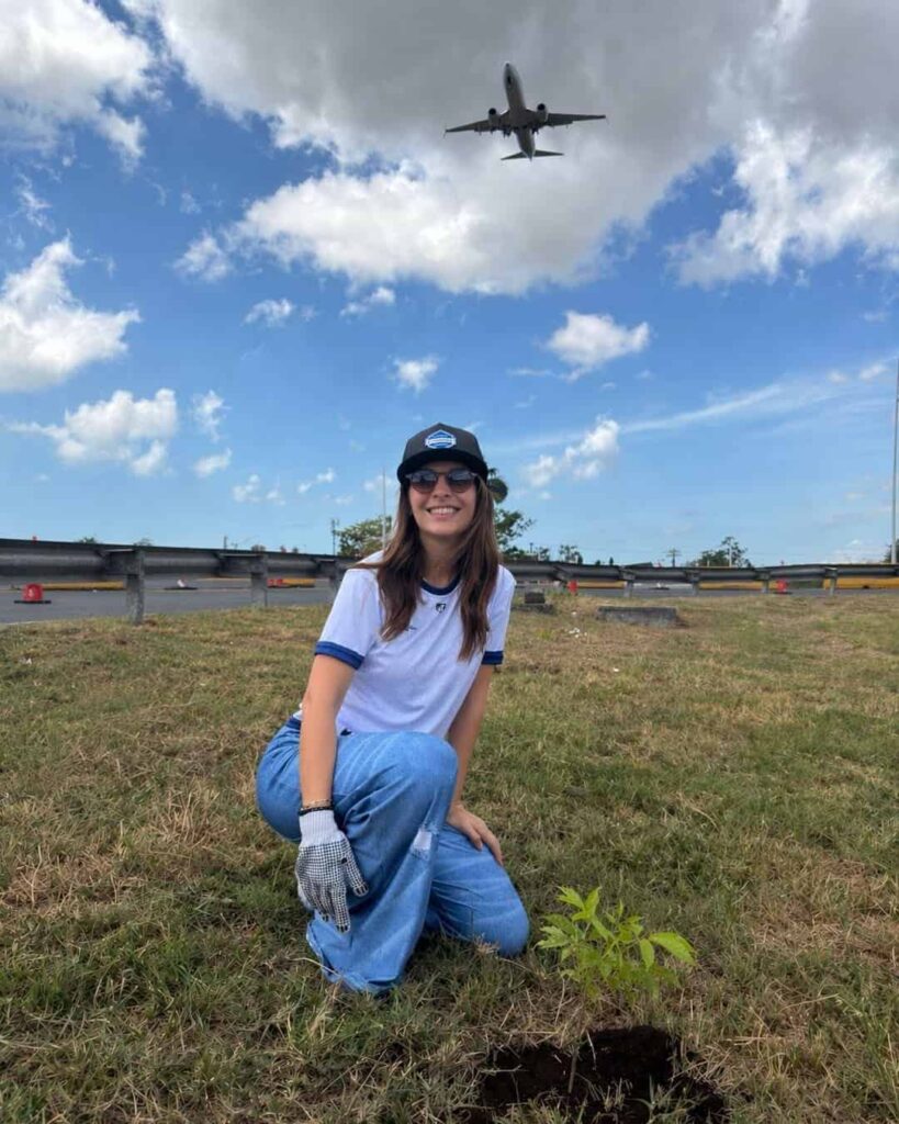 jornada de siembra en el Día de la Tierra