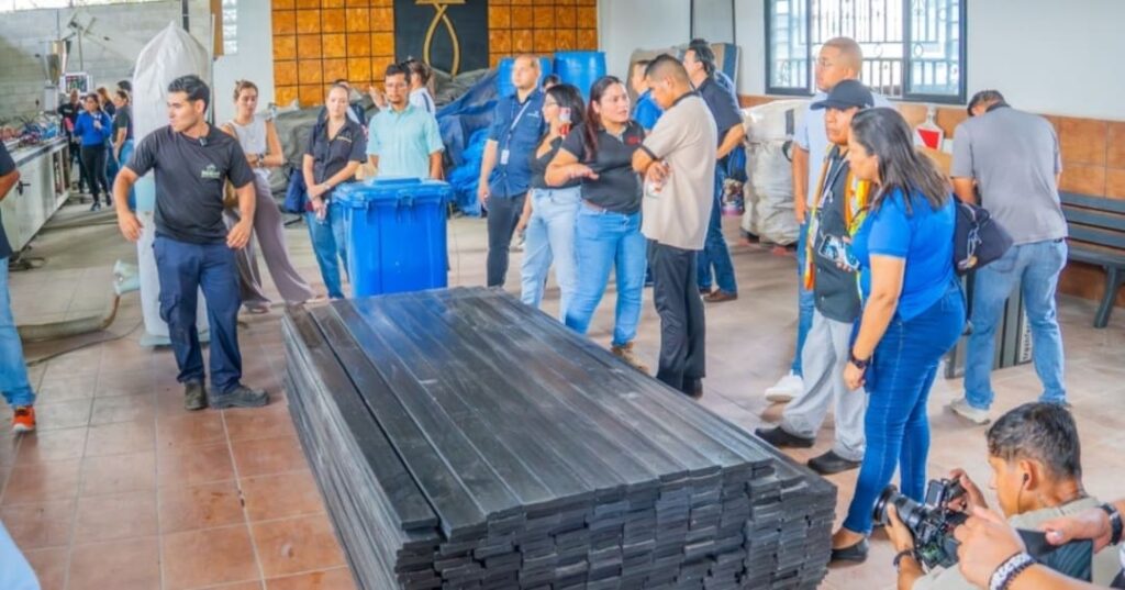 planta de procesamiento de plásticos para economía circular