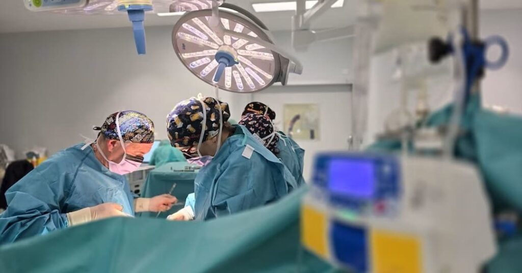 reconstrucción de vejiga en niños con extrofia vesical