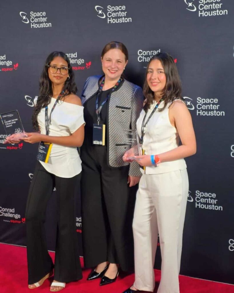 estudiantes panameñas ganan premio de la NASA