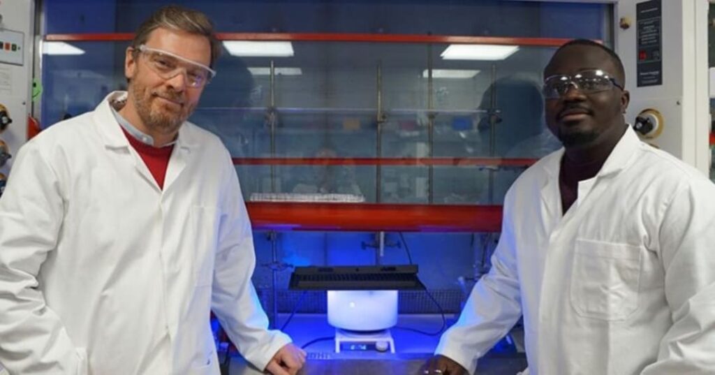 Científicos desarrollan reactor solar que convierte basura en hidrógeno limpio 1 reactor solar convierte residuos plásticos y baterías