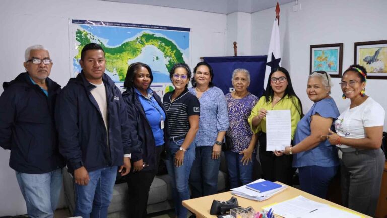 Mujeres Transformadoras en el Reciclaje por Panamá