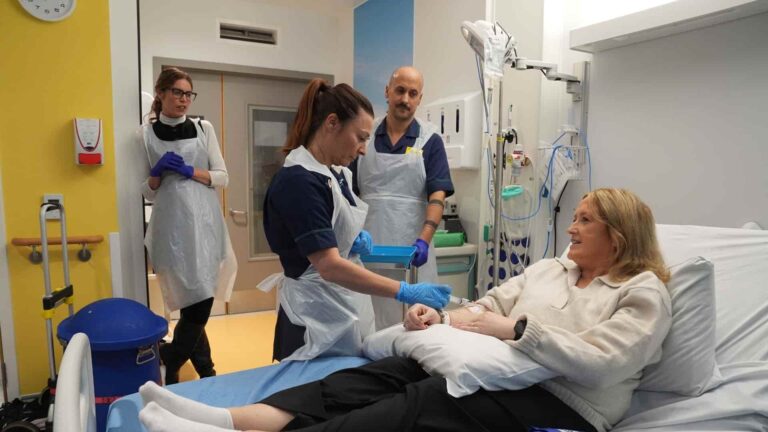 terapia CAR-T para lupus grave