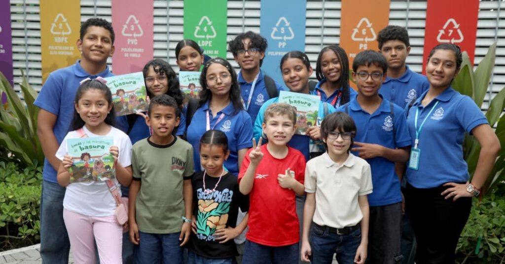 cuento infantil Lucas y los Monstruos de Basura