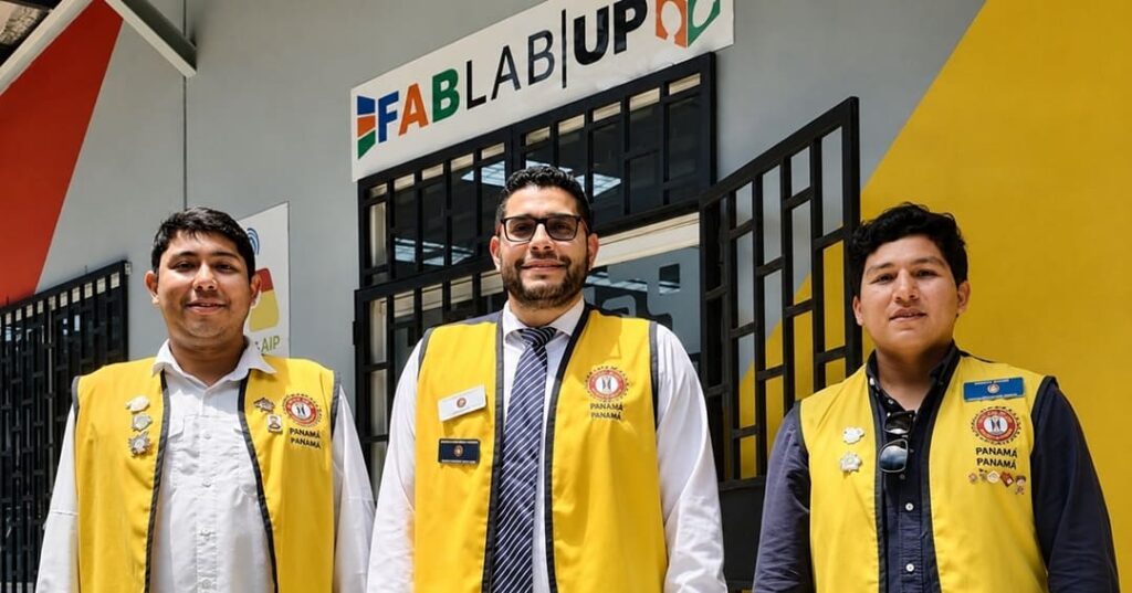 Panamá apuesta por prótesis 3D para devolver sonrisas 1 prótesis hecha con tecnología de impresión 3D