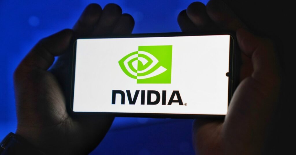 red de robotaxis Uber y Nvidia para 2027