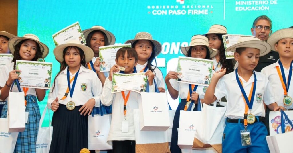 Décimas y raíces: estudiantes defienden el planeta con versos 1 Concurso Nacional de Décimas Ambientales