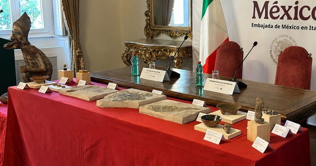 Italia devuelve piezas arqueológicas precolombinas
