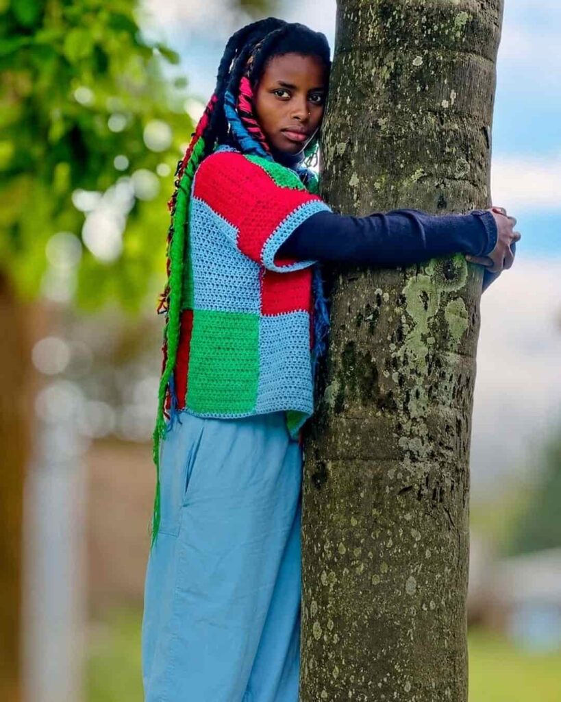 Otro Guinness ambiental: la Keniana que envió un mensaje de 72 horas al mundo 3 activista keniana rompe récord Guinness