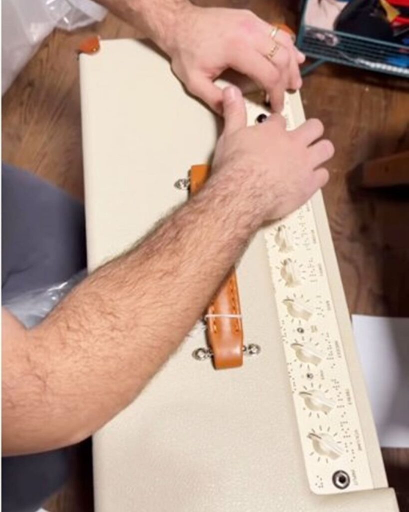 amplificador con braille que devuelve independencia