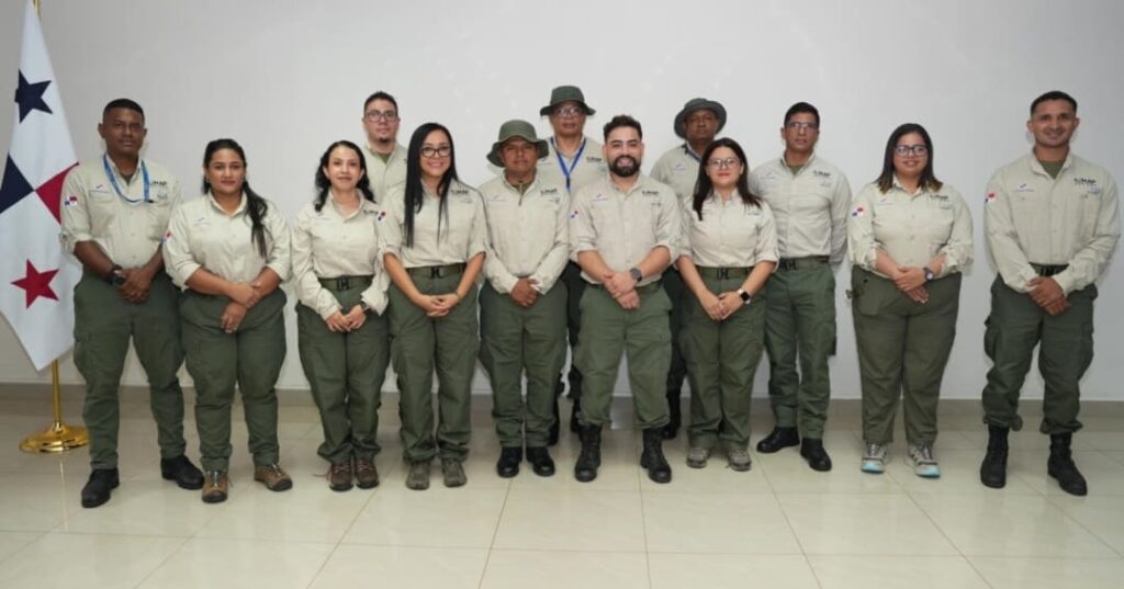 funcionarios de áreas protegidas de Panamá