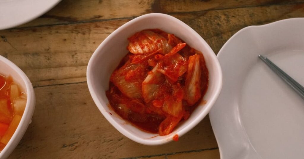 ¿El kimchi puede limpiar los microplásticos de tu intestino? 6 kimchi probiótico elimina microplásticos del intestino