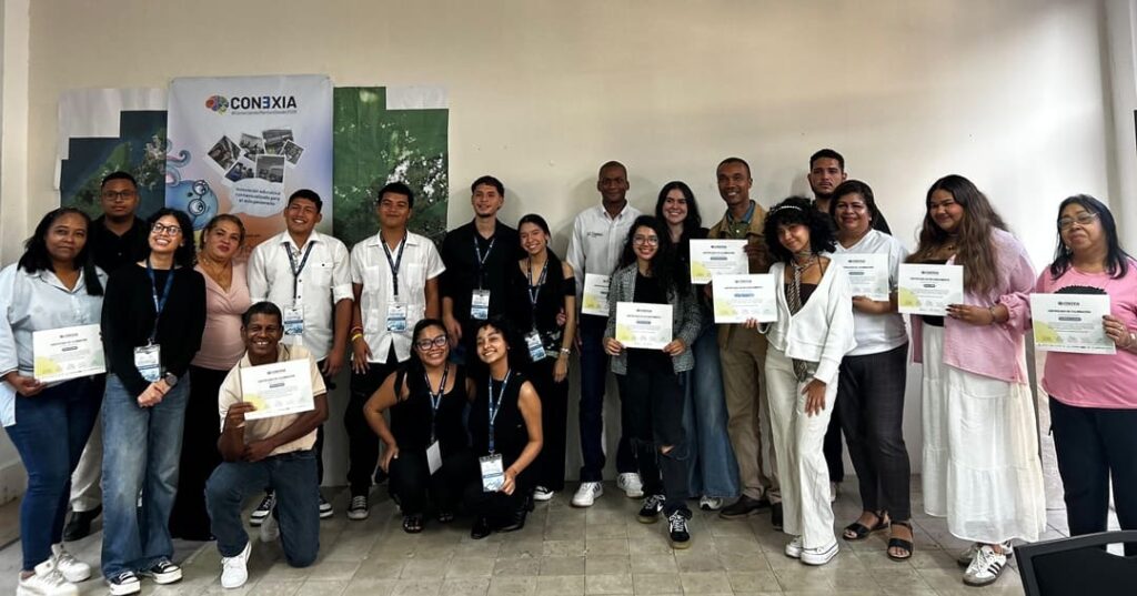 CONƎXIA: el laboratorio juvenil que transforma la educación premedia en Panamá 1 laboratorio pedagógico de innovación en prácticas docentes