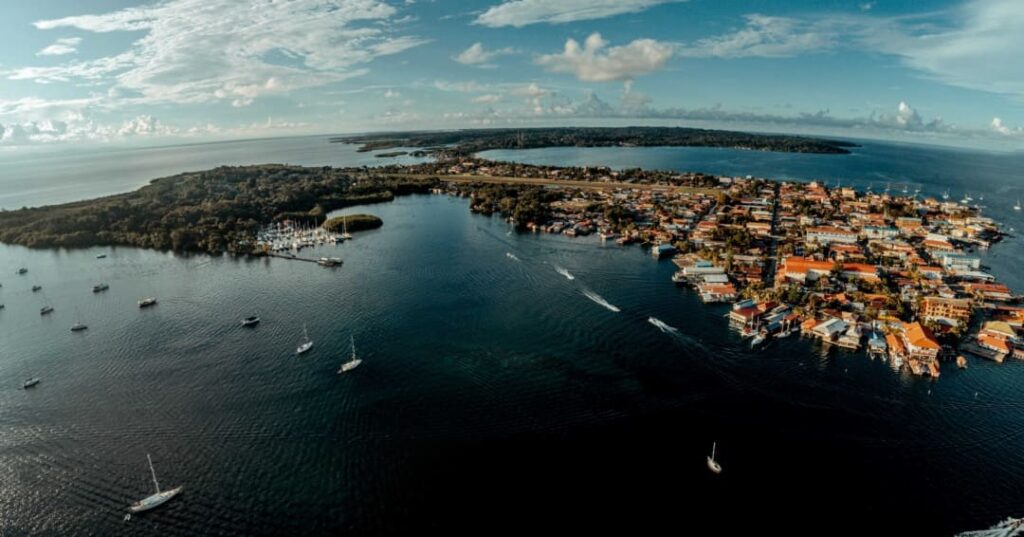 Paraísos del Istmo: la ley que descentraliza el turismo en Panamá 4 turismo comunitario Paraísos del Istmo