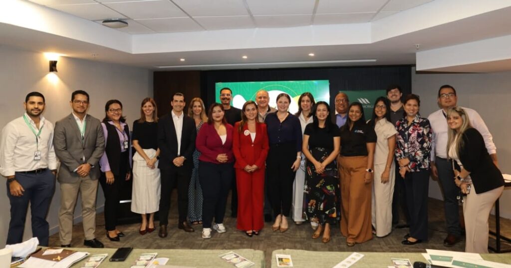 10 jóvenes, una gran final: los emprendedores que quieren cambiar Panamá 6 Final de los Microfondos Concursables de FUNDAMORGAN