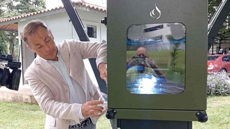 tecnología solar transforma aire en agua potable
