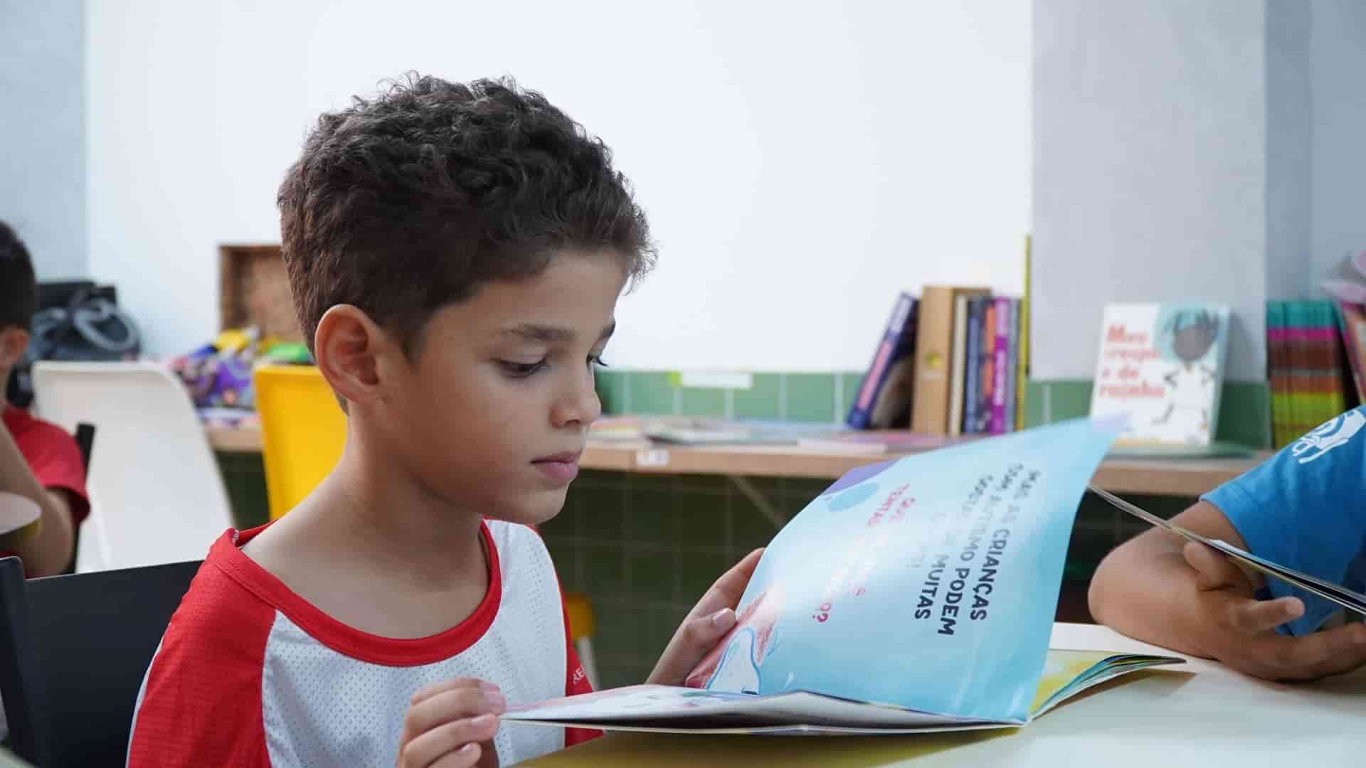 inteligencia artificial descifra mejor estrategia de lectura