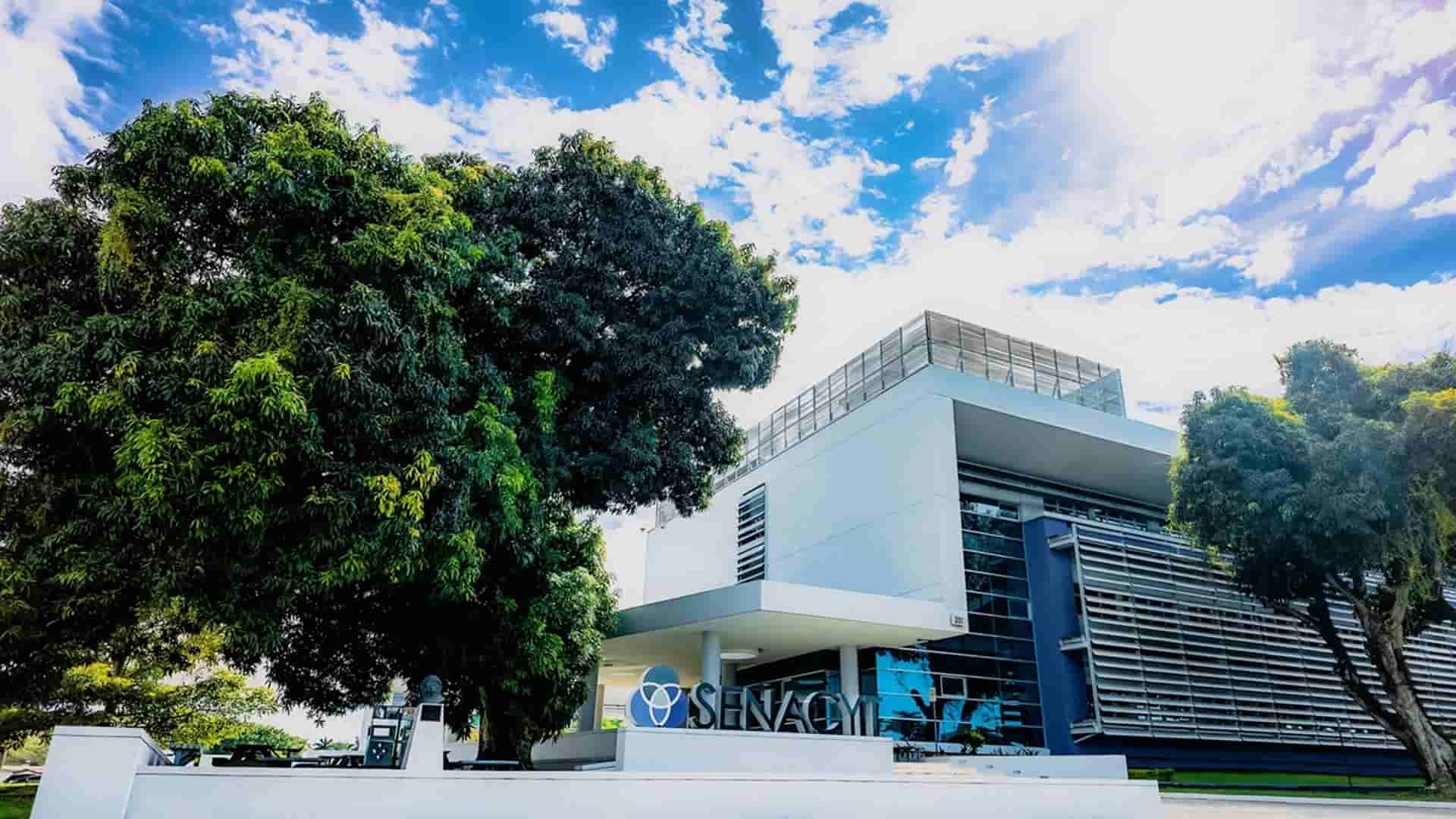 Senacyt cumple 34 años