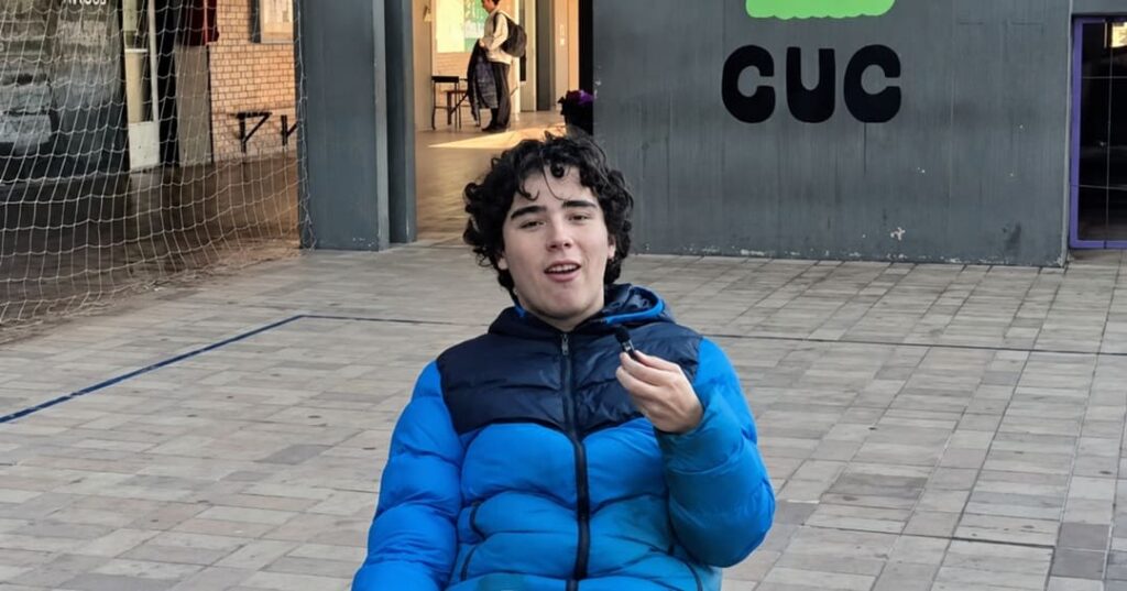 Tiene 16 años y está preparando una versión de Google Maps más inclusiva 2 Estudiante mendocino ganó la beca AFS