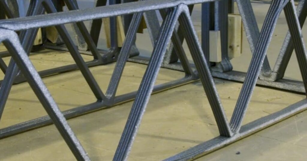 Del plástico desechado al puente: la tecnología del MIT que lo hace posible 4 Atlas Building Composites